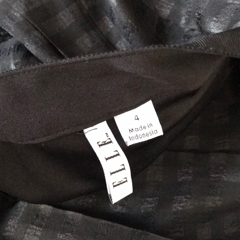 ELLE pleated black sheer checkered skirt - Picture 4 of 5